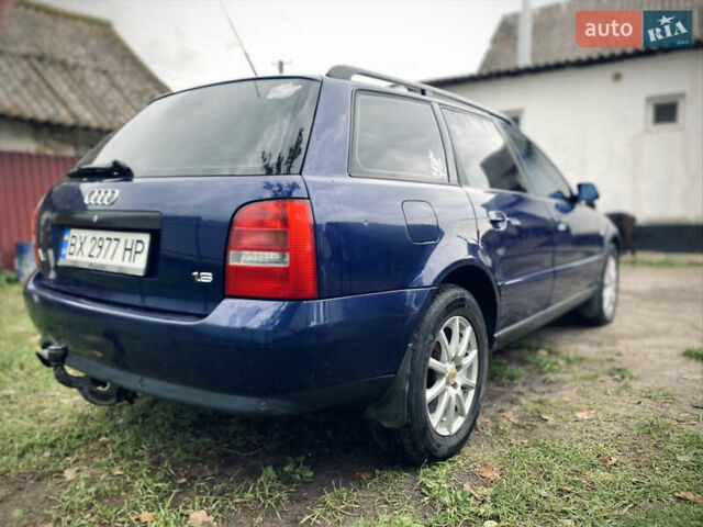 Синий Ауди А4, объемом двигателя 1.6 л и пробегом 330 тыс. км за 4500 $, фото 1 на Automoto.ua