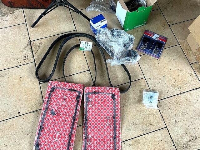 Синий Ауди А4, объемом двигателя 2.5 л и пробегом 398 тыс. км за 6000 $, фото 2 на Automoto.ua