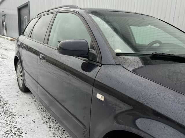 Синій Ауді А4, об'ємом двигуна 1.8 л та пробігом 349 тис. км за 4299 $, фото 12 на Automoto.ua