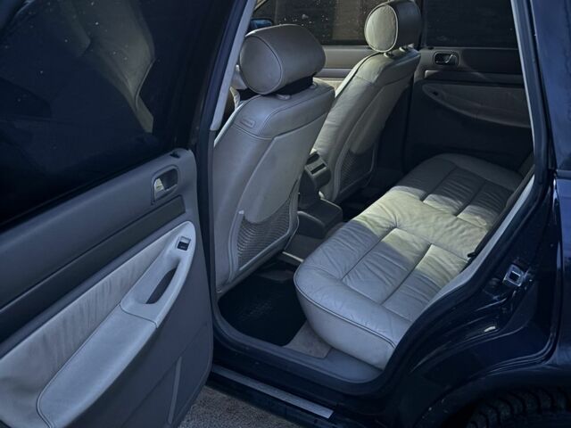 Синий Ауди А4, объемом двигателя 1.8 л и пробегом 180 тыс. км за 2990 $, фото 8 на Automoto.ua