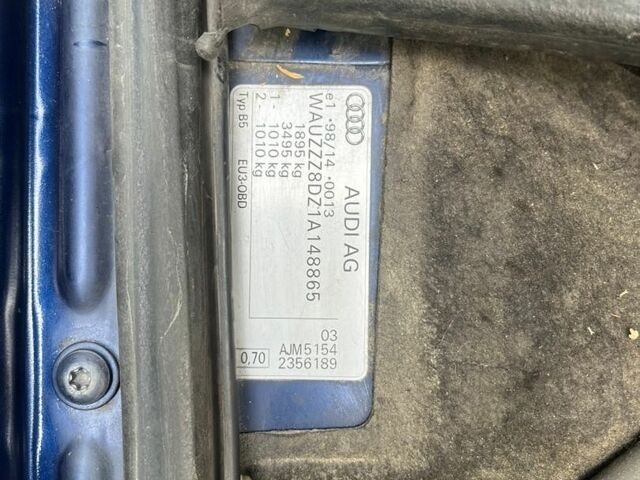Синий Ауди А4, объемом двигателя 1.9 л и пробегом 450 тыс. км за 4000 $, фото 25 на Automoto.ua