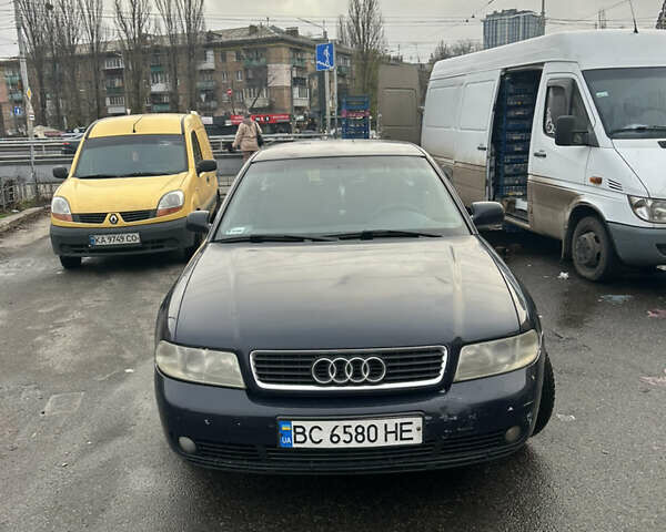 Синій Ауді А4, об'ємом двигуна 2.5 л та пробігом 400 тис. км за 3500 $, фото 1 на Automoto.ua