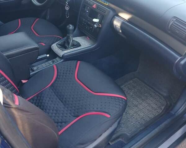 Синій Ауді А4, об'ємом двигуна 2.5 л та пробігом 365 тис. км за 4300 $, фото 3 на Automoto.ua