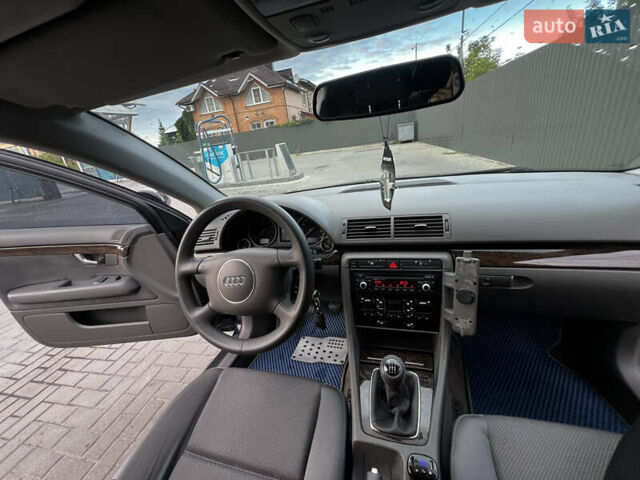 Синий Ауди А4, объемом двигателя 1.78 л и пробегом 255 тыс. км за 5000 $, фото 11 на Automoto.ua