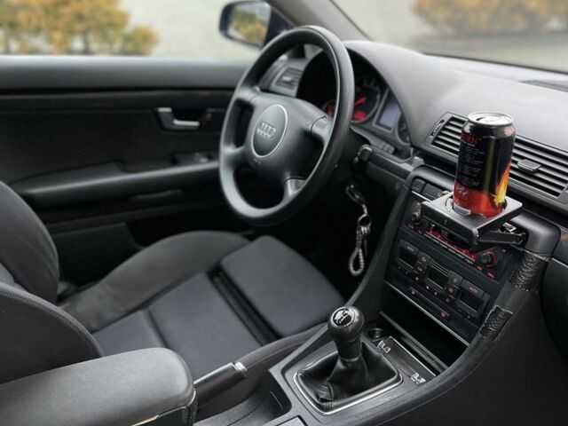 Синій Ауді А4, об'ємом двигуна 2 л та пробігом 202 тис. км за 4300 $, фото 21 на Automoto.ua
