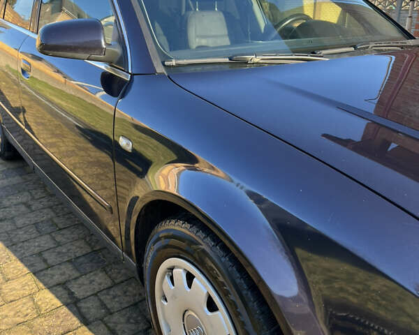 Синій Ауді А4, об'ємом двигуна 1.9 л та пробігом 331 тис. км за 4550 $, фото 5 на Automoto.ua