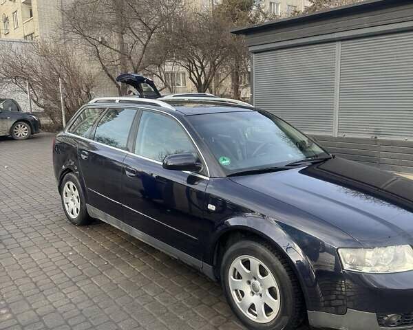 Синий Ауди А4, объемом двигателя 2 л и пробегом 205 тыс. км за 5200 $, фото 2 на Automoto.ua
