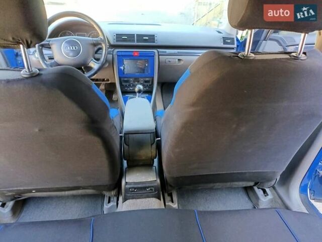 Синий Ауди А4, объемом двигателя 2.5 л и пробегом 410 тыс. км за 5000 $, фото 6 на Automoto.ua