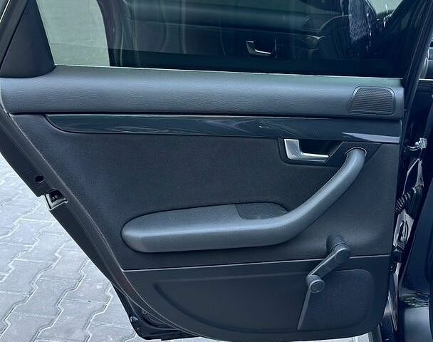 Синій Ауді А4, об'ємом двигуна 1.98 л та пробігом 263 тис. км за 5400 $, фото 16 на Automoto.ua