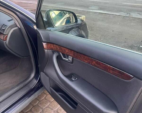 Синий Ауди А4, объемом двигателя 2 л и пробегом 205 тыс. км за 5200 $, фото 10 на Automoto.ua