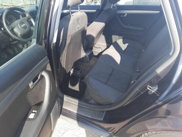 Синий Ауди А4, объемом двигателя 1.9 л и пробегом 410 тыс. км за 2658 $, фото 2 на Automoto.ua