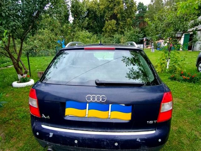 Синий Ауди А4, объемом двигателя 18 л и пробегом 250 тыс. км за 4100 $, фото 1 на Automoto.ua