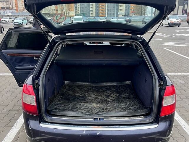 Синий Ауди А4, объемом двигателя 2.5 л и пробегом 350 тыс. км за 2699 $, фото 7 на Automoto.ua