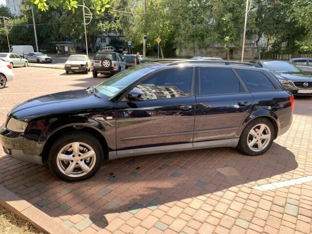 Синій Ауді А4, об'ємом двигуна 2 л та пробігом 453 тис. км за 4100 $, фото 2 на Automoto.ua