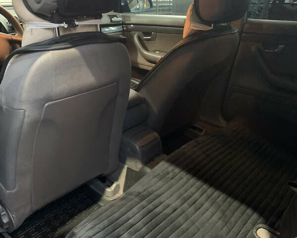 Синій Ауді А4, об'ємом двигуна 2.5 л та пробігом 300 тис. км за 4650 $, фото 14 на Automoto.ua