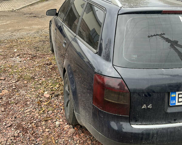 Синий Ауди А4, объемом двигателя 1.9 л и пробегом 448 тыс. км за 2500 $, фото 8 на Automoto.ua