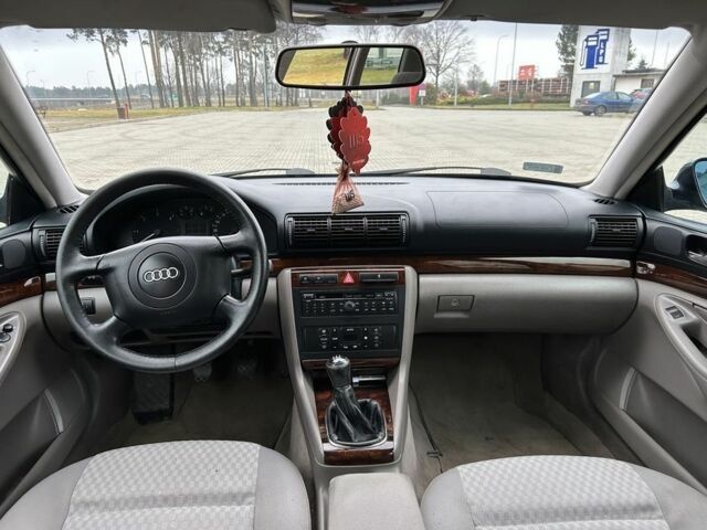 Синий Ауди А4, объемом двигателя 1.9 л и пробегом 253 тыс. км за 1700 $, фото 6 на Automoto.ua