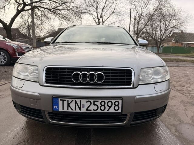 Синий Ауди А4, объемом двигателя 2 л и пробегом 333 тыс. км за 2800 $, фото 2 на Automoto.ua