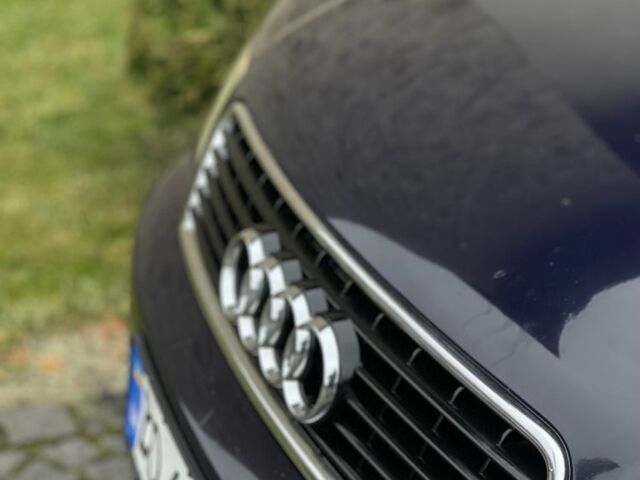 Синій Ауді А4, об'ємом двигуна 2 л та пробігом 202 тис. км за 4300 $, фото 5 на Automoto.ua