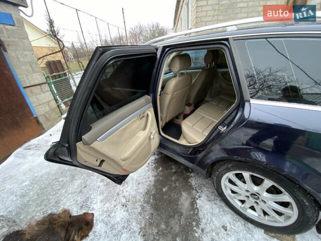 Синій Ауді А4, об'ємом двигуна 1.9 л та пробігом 300 тис. км за 4000 $, фото 6 на Automoto.ua