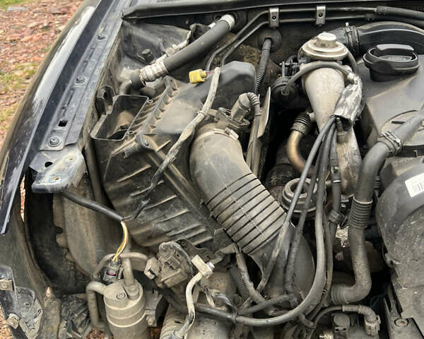 Синий Ауди А4, объемом двигателя 1.9 л и пробегом 448 тыс. км за 2500 $, фото 4 на Automoto.ua