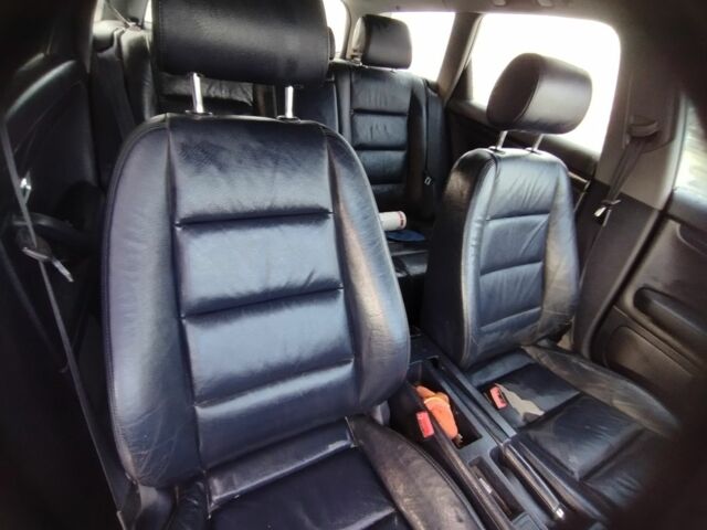 Синій Ауді А4, об'ємом двигуна 2.5 л та пробігом 340 тис. км за 2900 $, фото 8 на Automoto.ua