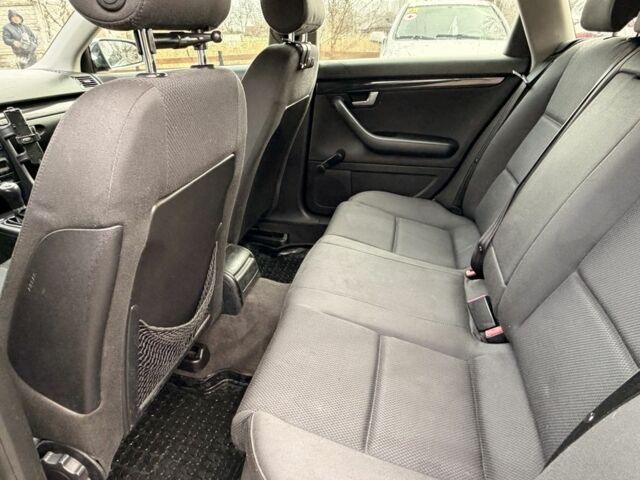 Синий Ауди А4, объемом двигателя 2 л и пробегом 333 тыс. км за 2800 $, фото 11 на Automoto.ua