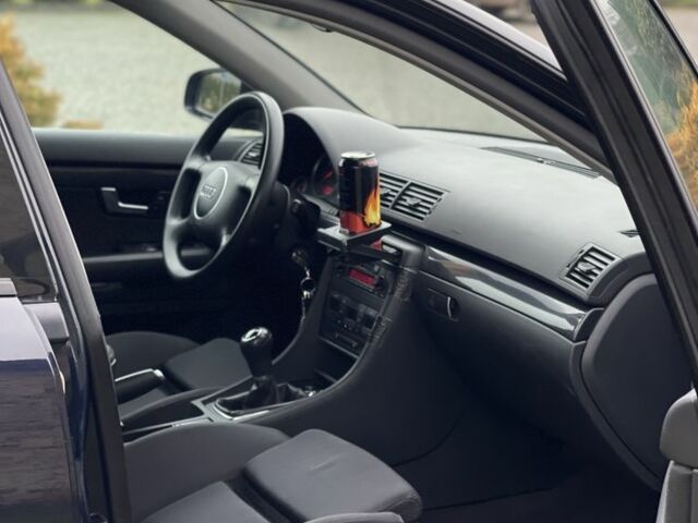 Синій Ауді А4, об'ємом двигуна 2 л та пробігом 202 тис. км за 4300 $, фото 2 на Automoto.ua