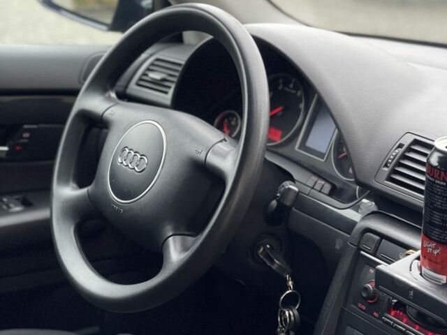 Синій Ауді А4, об'ємом двигуна 2 л та пробігом 202 тис. км за 4300 $, фото 20 на Automoto.ua