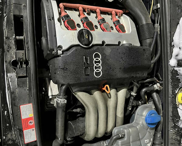 Синий Ауди А4, объемом двигателя 2 л и пробегом 205 тыс. км за 4000 $, фото 13 на Automoto.ua