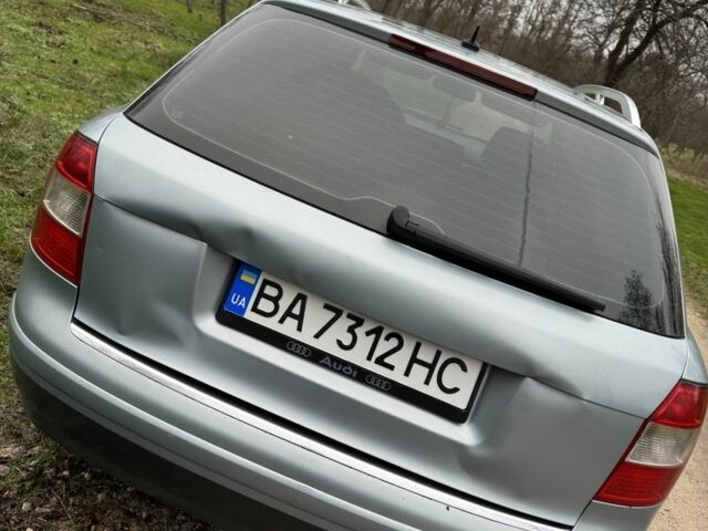 Синий Ауди А4, объемом двигателя 2.5 л и пробегом 360 тыс. км за 5000 $, фото 6 на Automoto.ua