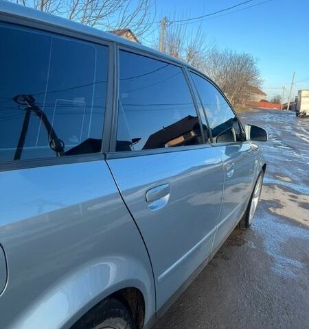 Синій Ауді А4, об'ємом двигуна 1.8 л та пробігом 225 тис. км за 5500 $, фото 1 на Automoto.ua