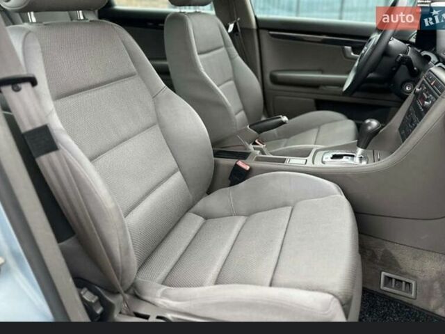 Синій Ауді А4, об'ємом двигуна 1.8 л та пробігом 225 тис. км за 5500 $, фото 19 на Automoto.ua