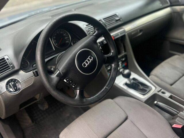 Синий Ауди А4, объемом двигателя 2.5 л и пробегом 400 тыс. км за 2500 $, фото 5 на Automoto.ua