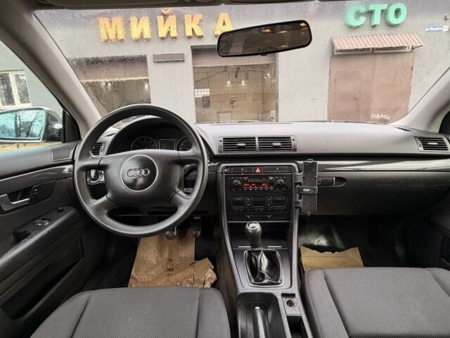 Синий Ауди А4, объемом двигателя 2 л и пробегом 333 тыс. км за 2800 $, фото 12 на Automoto.ua