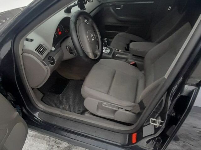 Синий Ауди А4, объемом двигателя 2.5 л и пробегом 270 тыс. км за 5500 $, фото 5 на Automoto.ua