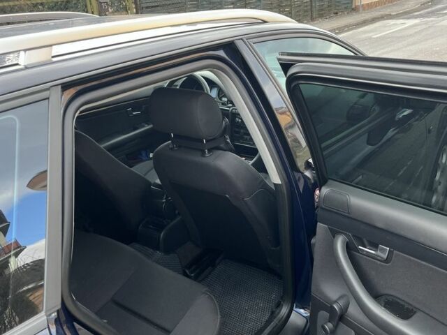 Синій Ауді А4, об'ємом двигуна 1.6 л та пробігом 324 тис. км за 5100 $, фото 17 на Automoto.ua