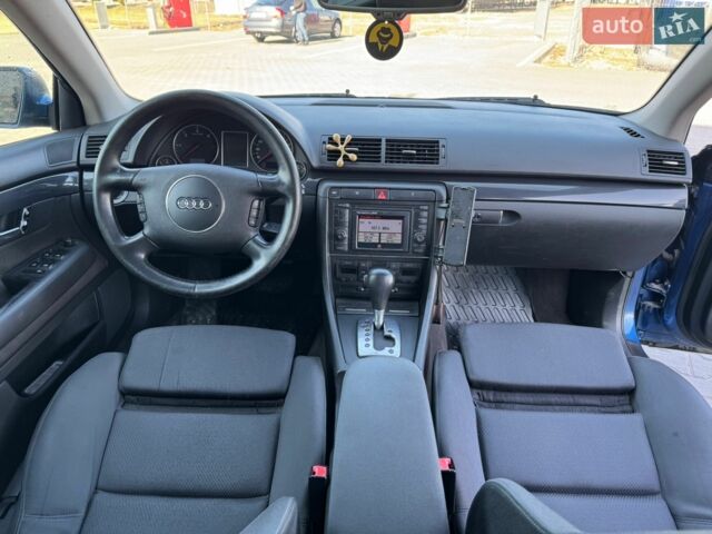 Синий Ауди А4, объемом двигателя 2.5 л и пробегом 333 тыс. км за 4600 $, фото 8 на Automoto.ua
