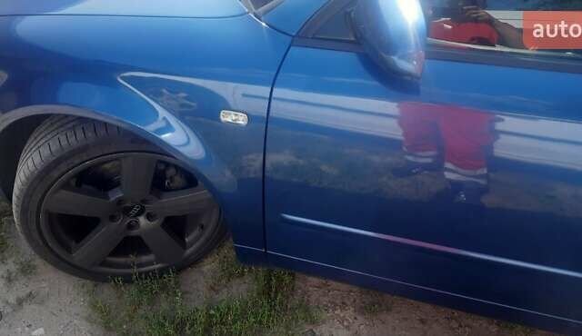 Синий Ауди А4, объемом двигателя 2.5 л и пробегом 368 тыс. км за 4900 $, фото 3 на Automoto.ua