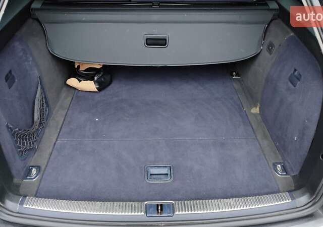 Синий Ауди А4, объемом двигателя 1.9 л и пробегом 200 тыс. км за 5500 $, фото 4 на Automoto.ua