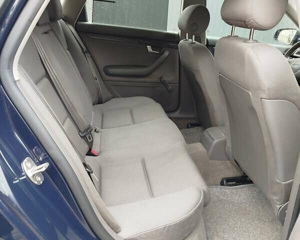 Синій Ауді А4, об'ємом двигуна 1.6 л та пробігом 189 тис. км за 4999 $, фото 19 на Automoto.ua