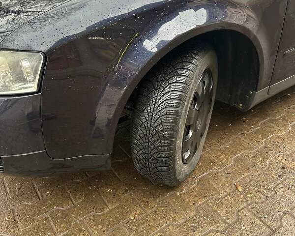 Синий Ауди А4, объемом двигателя 2 л и пробегом 267 тыс. км за 5500 $, фото 7 на Automoto.ua