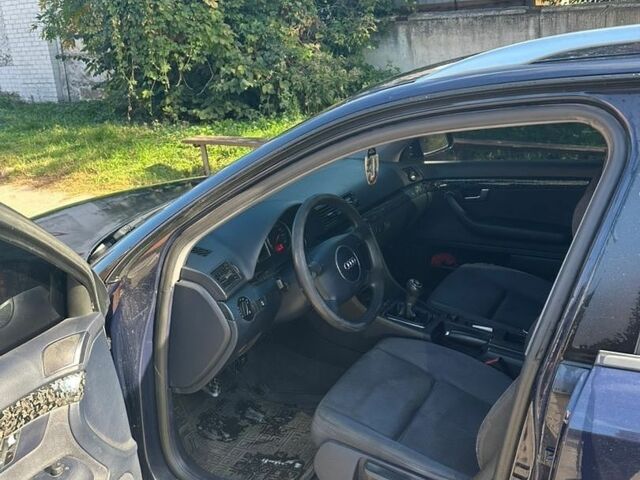 Синій Ауді А4, об'ємом двигуна 1.6 л та пробігом 340 тис. км за 3400 $, фото 9 на Automoto.ua