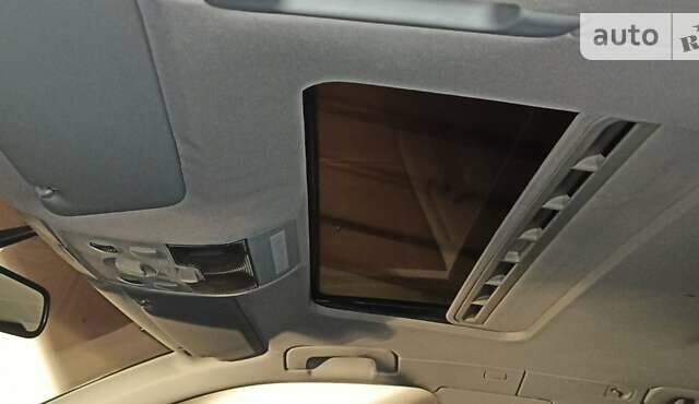 Синий Ауди А4, объемом двигателя 2.5 л и пробегом 342 тыс. км за 4800 $, фото 10 на Automoto.ua