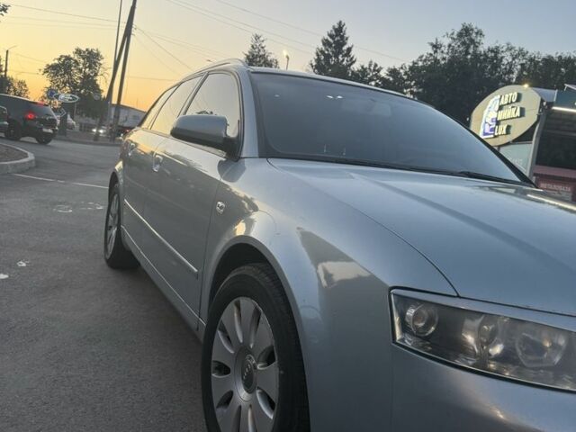 Синий Ауди А4, объемом двигателя 1.8 л и пробегом 340 тыс. км за 4200 $, фото 1 на Automoto.ua