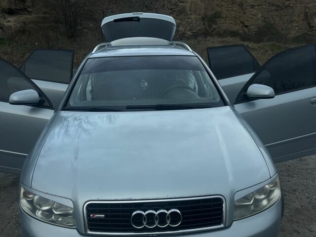 Синий Ауди А4, объемом двигателя 1.8 л и пробегом 350 тыс. км за 4999 $, фото 5 на Automoto.ua