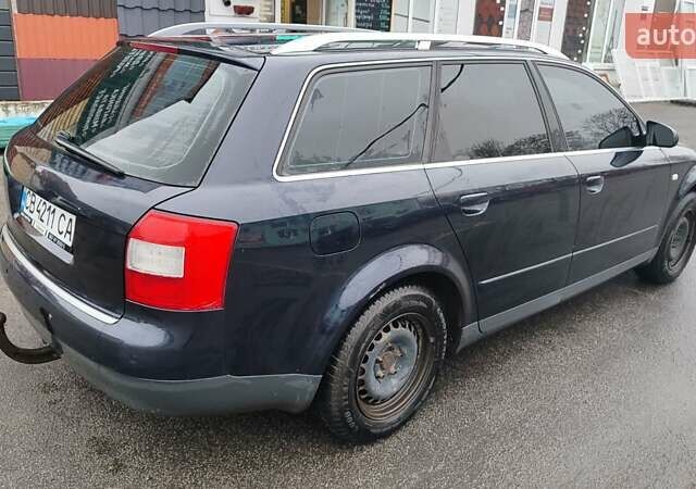 Синий Ауди А4, объемом двигателя 1.9 л и пробегом 200 тыс. км за 5500 $, фото 5 на Automoto.ua