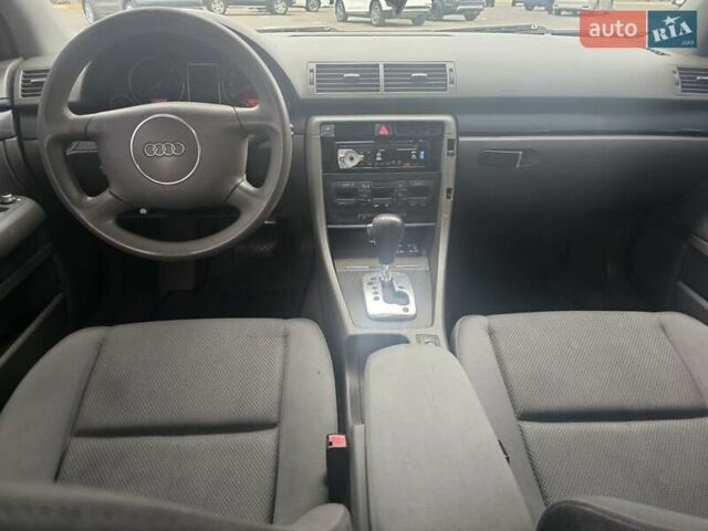 Синій Ауді А4, об'ємом двигуна 2.5 л та пробігом 297 тис. км за 4650 $, фото 14 на Automoto.ua