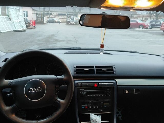 Синий Ауди А4, объемом двигателя 1.9 л и пробегом 390 тыс. км за 3900 $, фото 6 на Automoto.ua