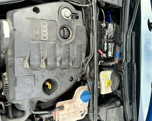 Синий Ауди А4, объемом двигателя 1.9 л и пробегом 223 тыс. км за 5490 $, фото 20 на Automoto.ua